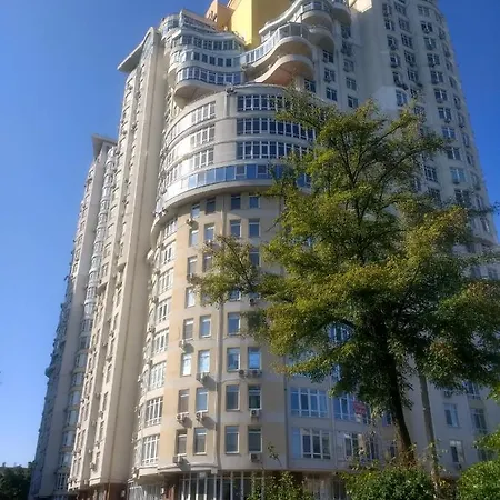Apartment французький бульвар 22, клиника филатова,